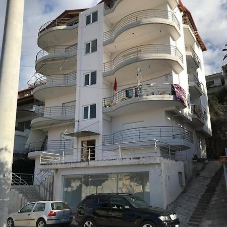 L.T. Noar'S Apartment Саранда Экстерьер фото